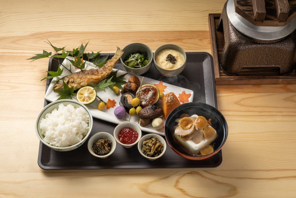 まんぷく魚沼定食　地域の拠点・直売所　元気すもん