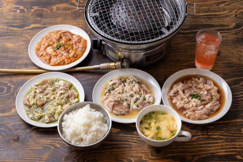 まんぷく魚沼定食　焼肉はじめの一歩　期間限定！魚沼名物豚もつ食べ放題コース